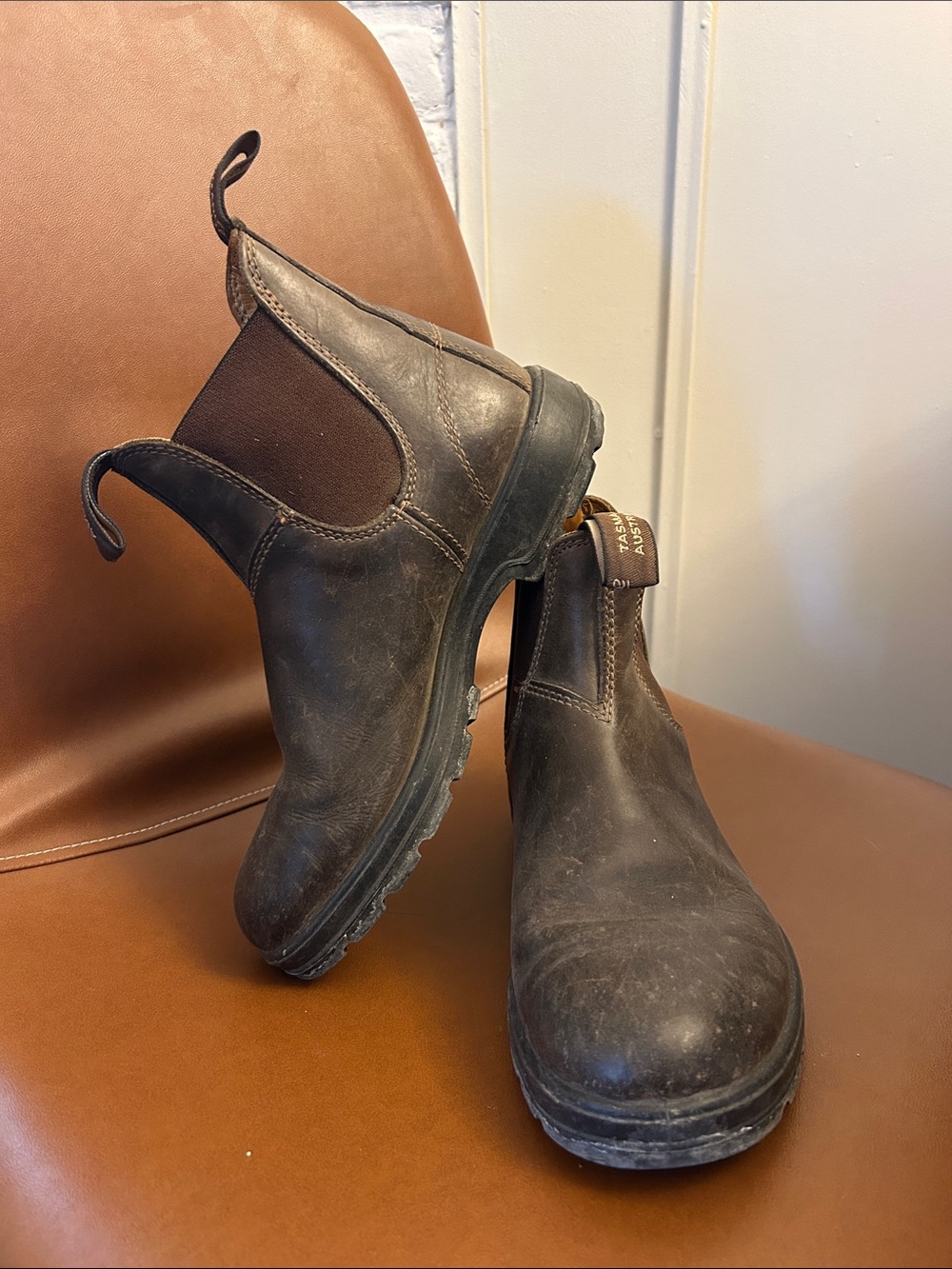 Blundstone Dark Brown Chukka Pull-On Boots - Picture 2 of 2